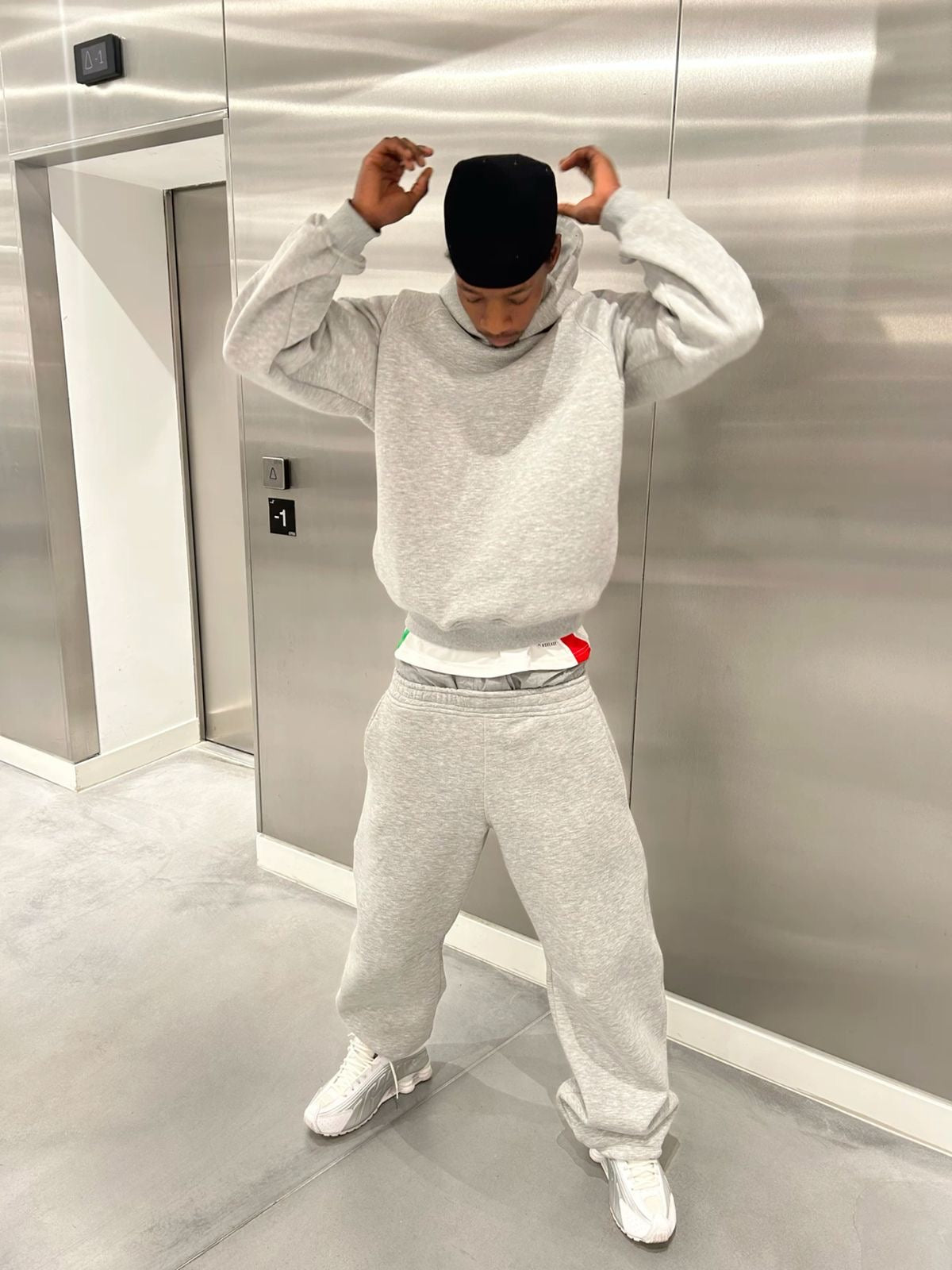 Tracksuit Concrete